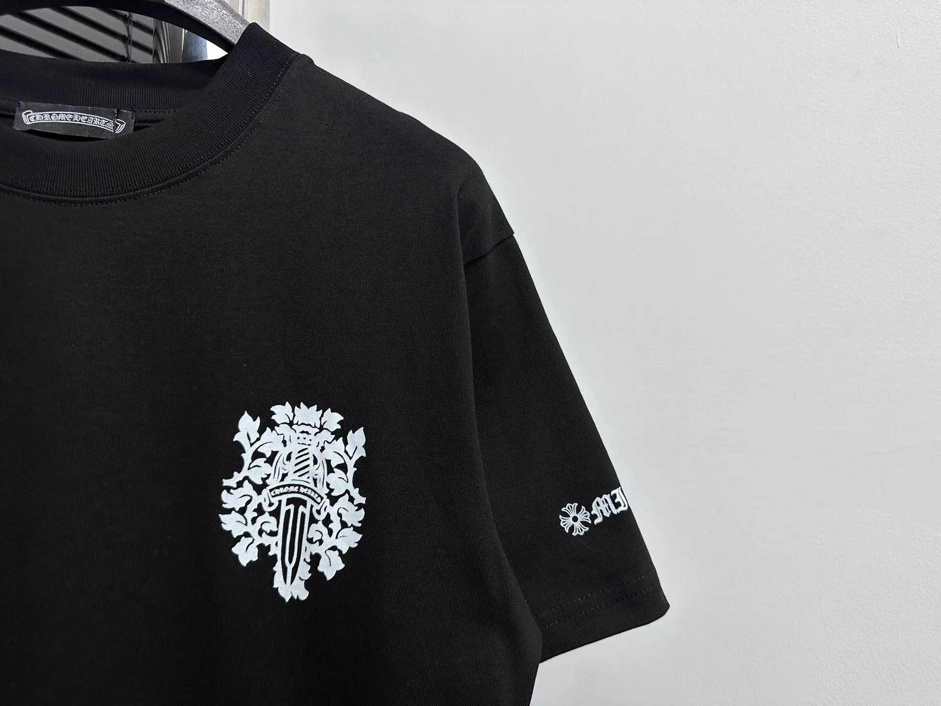 🅿️170 [Chrome heart*] Chrome heart 25ss early spring new short-sleeved T-shirt ·280g 100% cotton double yarn jersey fabric ·Special thickened 32 pieces of double-strand 1x1 thread in the same cylinder custom dyeing ·Double-needle stitching and cross-stitching technology ·Original main mark washed tag Color: Black White Size: S-XL